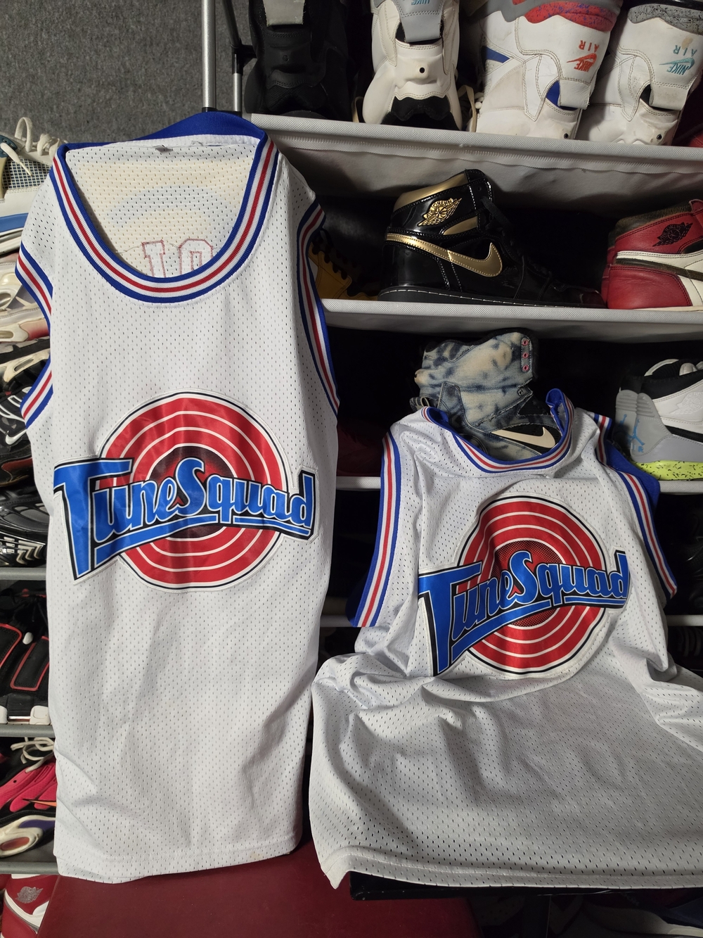 🔥 Tune Squad Women's S & Men XL White Basketball Jersey with Red & Blue Logo